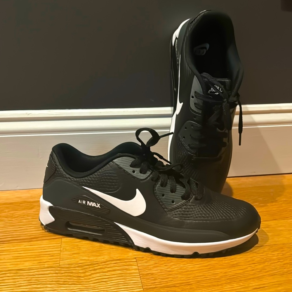 Nike men’s golf shoes - Air Max